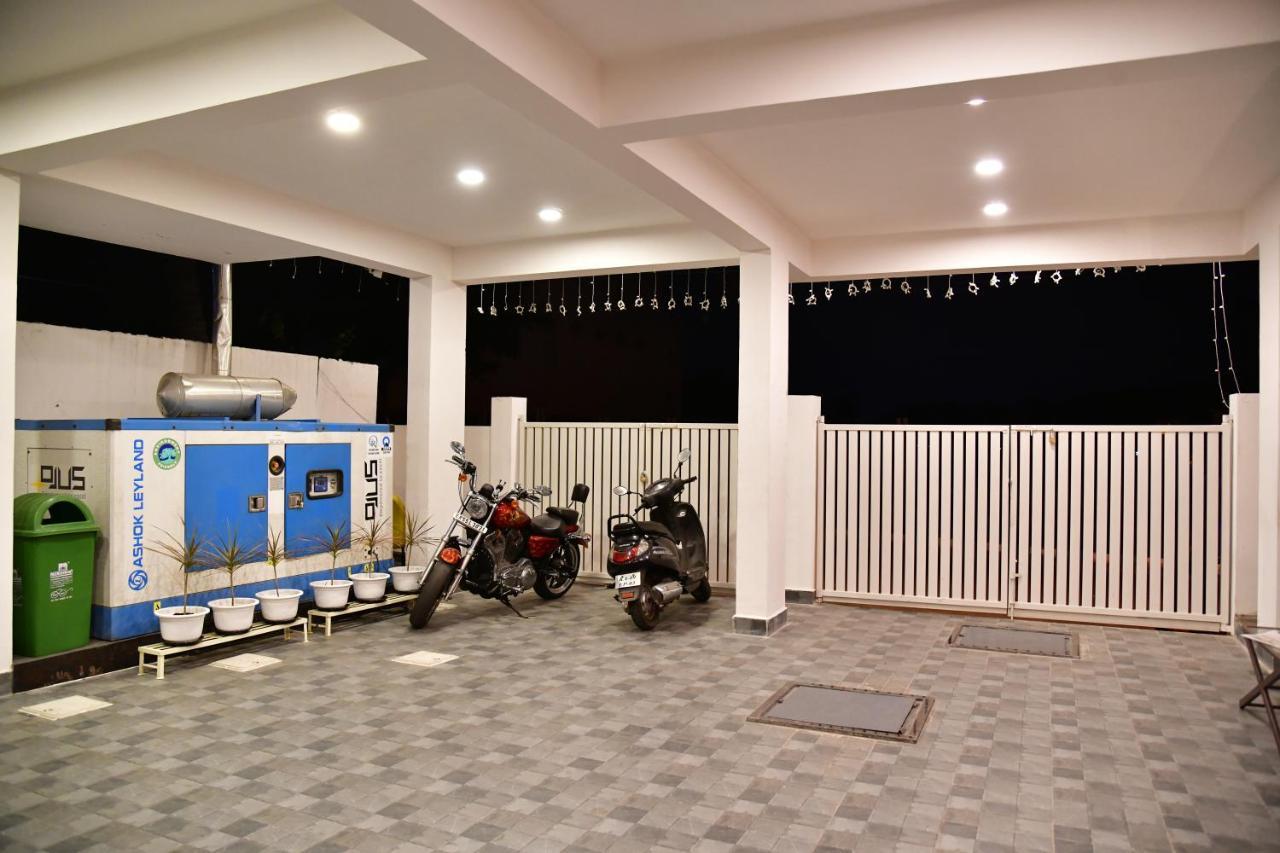 Xcel Luxury Hotel Apartments-Home Living Redefined Mysore Exterior photo